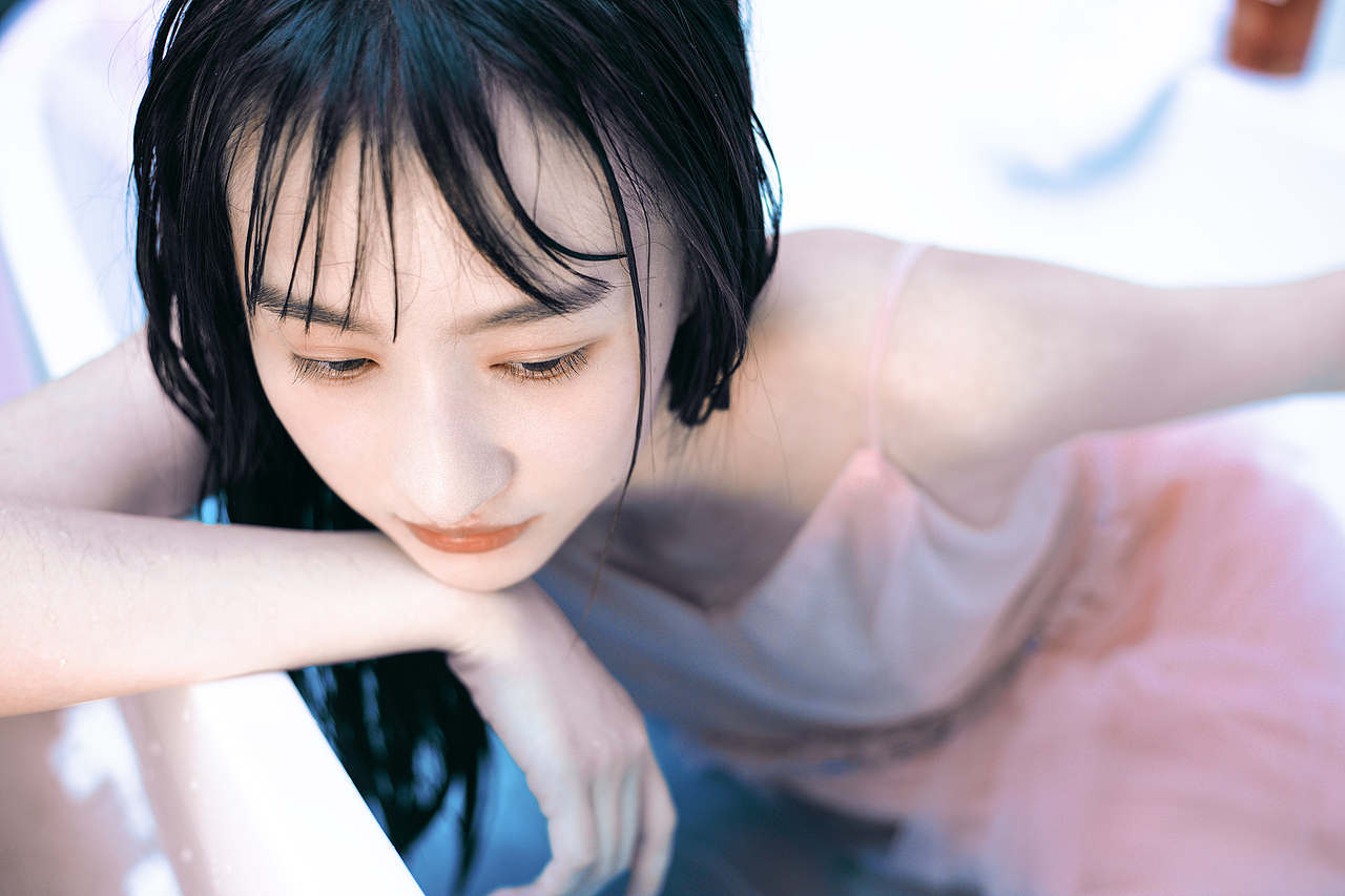 人像摄影——鱼缸里的美人鱼
