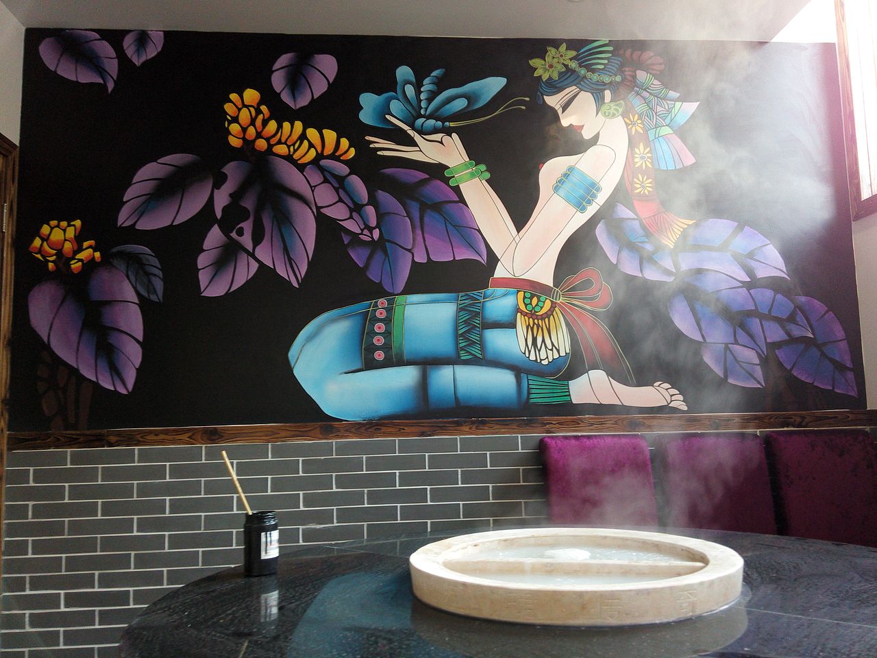 一组傣族风情墙绘作品