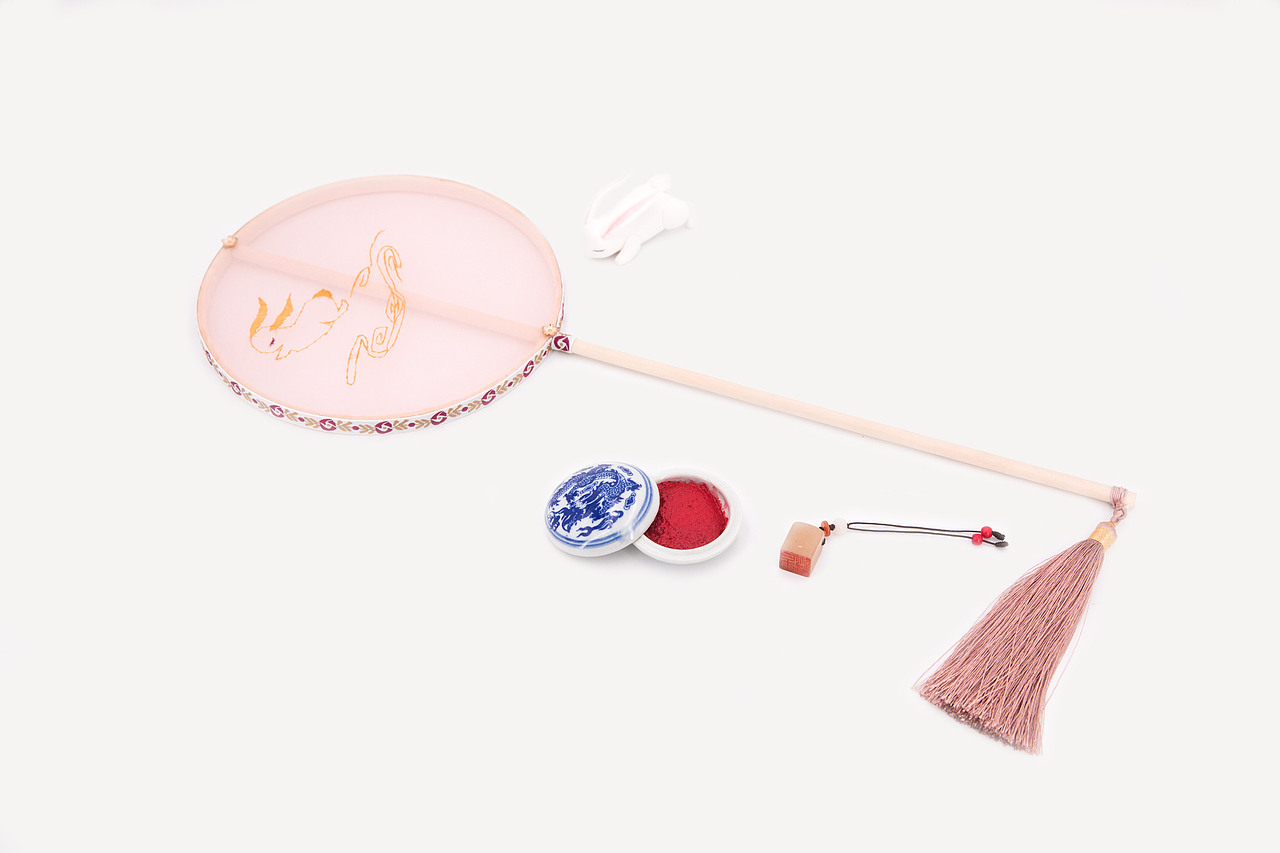 衍生品-团扇-(实物展示)形象——玉兔