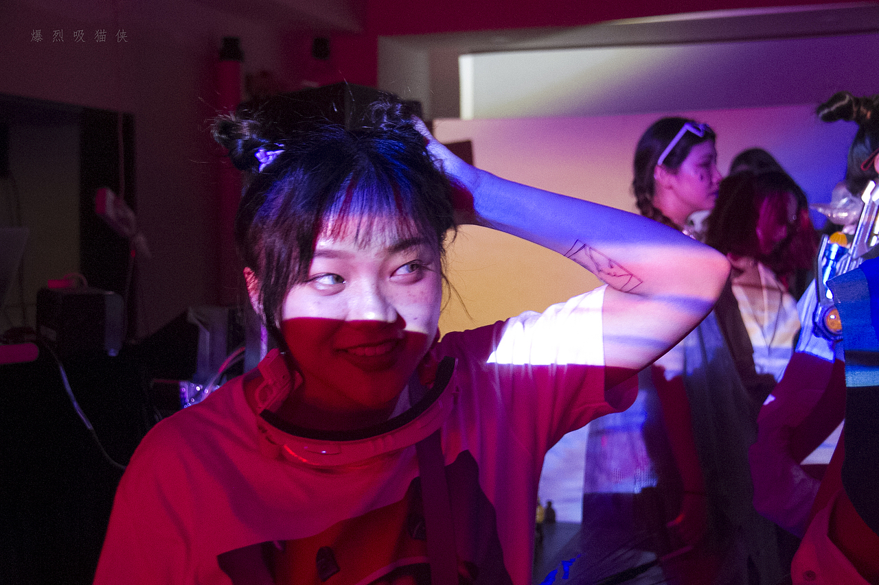 【人像摄影】光（图ZMjgxMzA5NzU2） - 人像摄影 - 站酷设计师吸猫侠原创素材 - 站酷ZCOOL