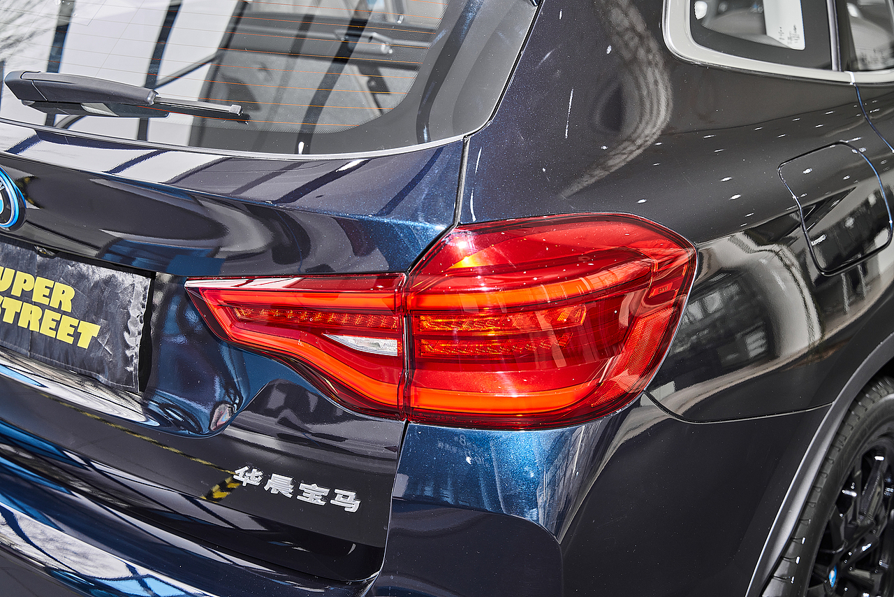 探店拍车-宝马iX3 澎湃i动力 第五代BMW eDrive新科技