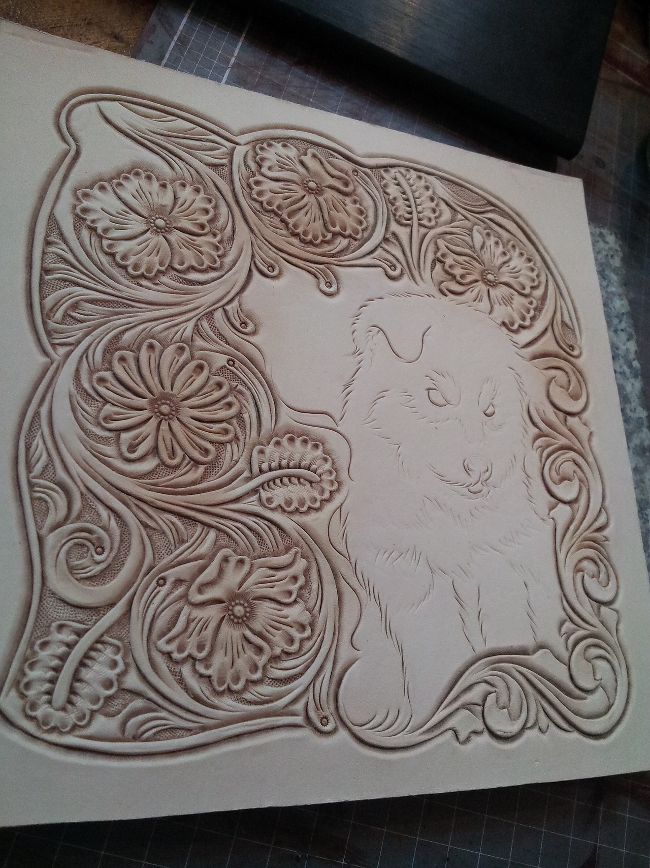 萌萌的阿拉斯加小犬钱包