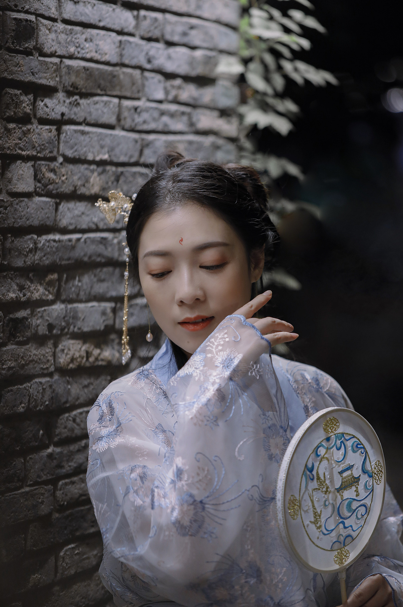 玉音婉游（图ZMjMyNjQyODA0） - 人像摄影 - 站酷设计师微光摄影工作室原创素材 - 站酷ZCOOL