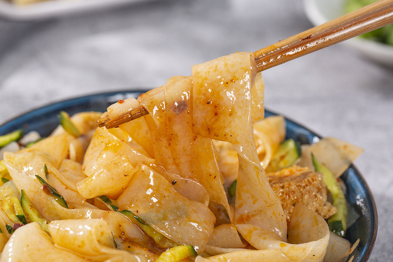 蛮夫极客魔芋凉皮