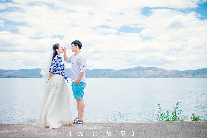 一笑倾城一见难忘，最美不过与你并肩看夕阳。（图ZNTY5MjAwNDQ=） - 人像摄影 - 站酷设计师鱼鱼Mood原创素材 - 站酷ZCOOL