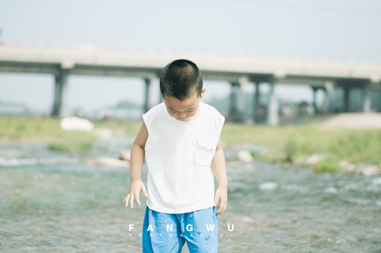 夏日河边（图ZMTY5Njg1NDMy） - 人像摄影 - 站酷设计师还想做少年原创素材 - 站酷ZCOOL