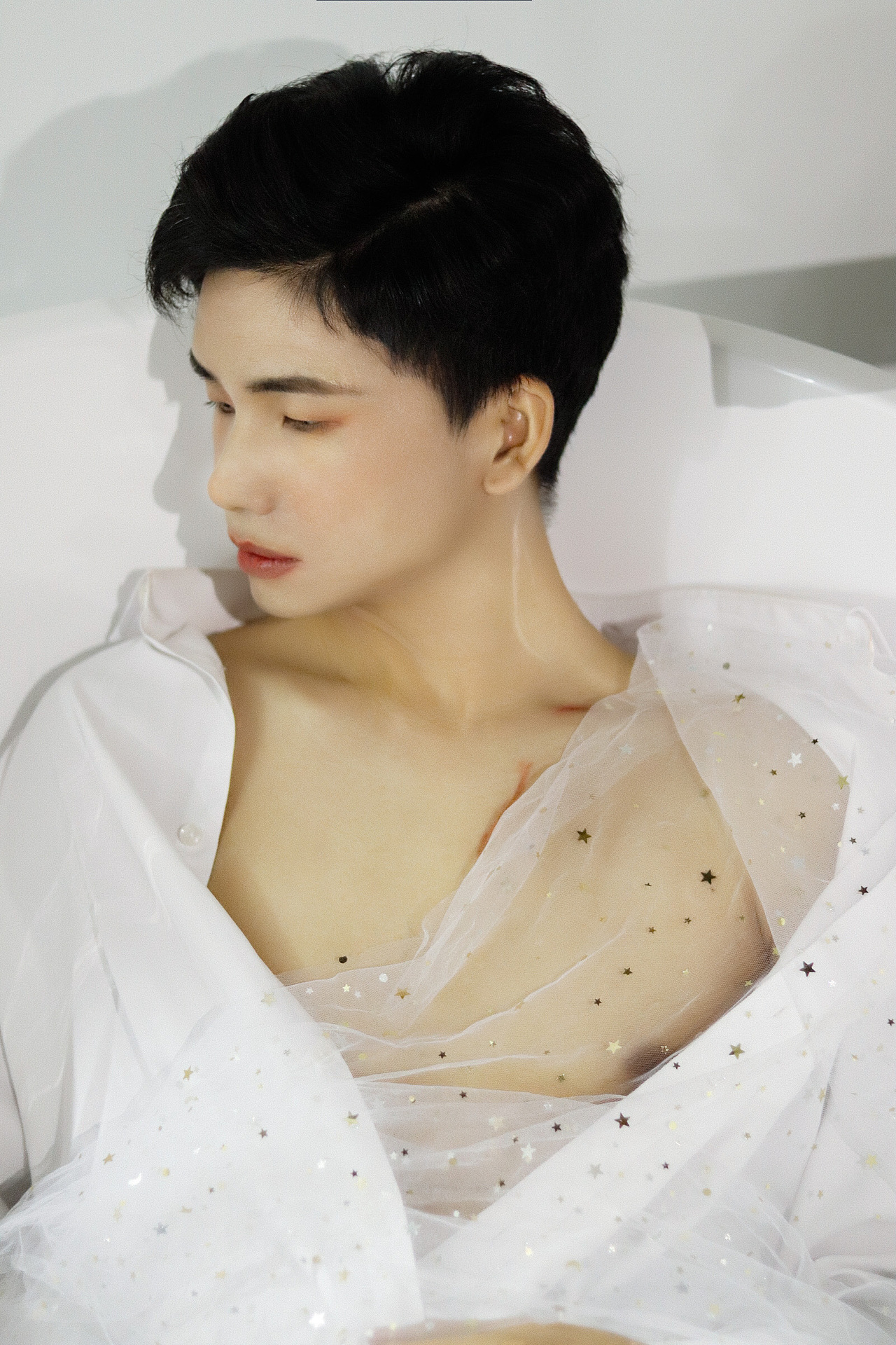 写真\男生写真\私房（图ZMjMzNjMyMTA4） - 人像摄影 - 站酷设计师玲娜惫儿原创素材 - 站酷ZCOOL