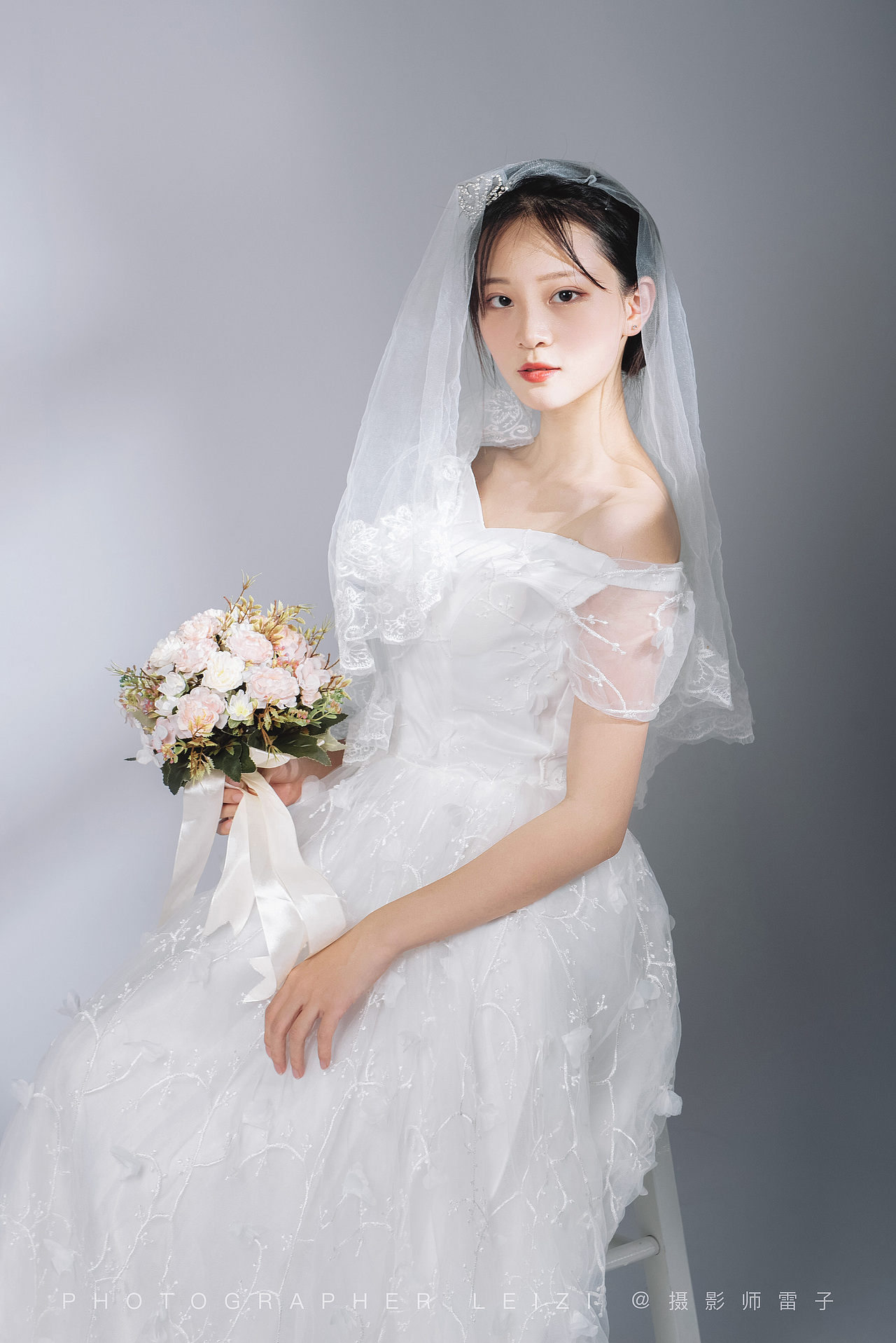 街拍jk婚纱美女手捧花棚拍室内优秀品牌设计1添加表情喜欢ta的作品吗?