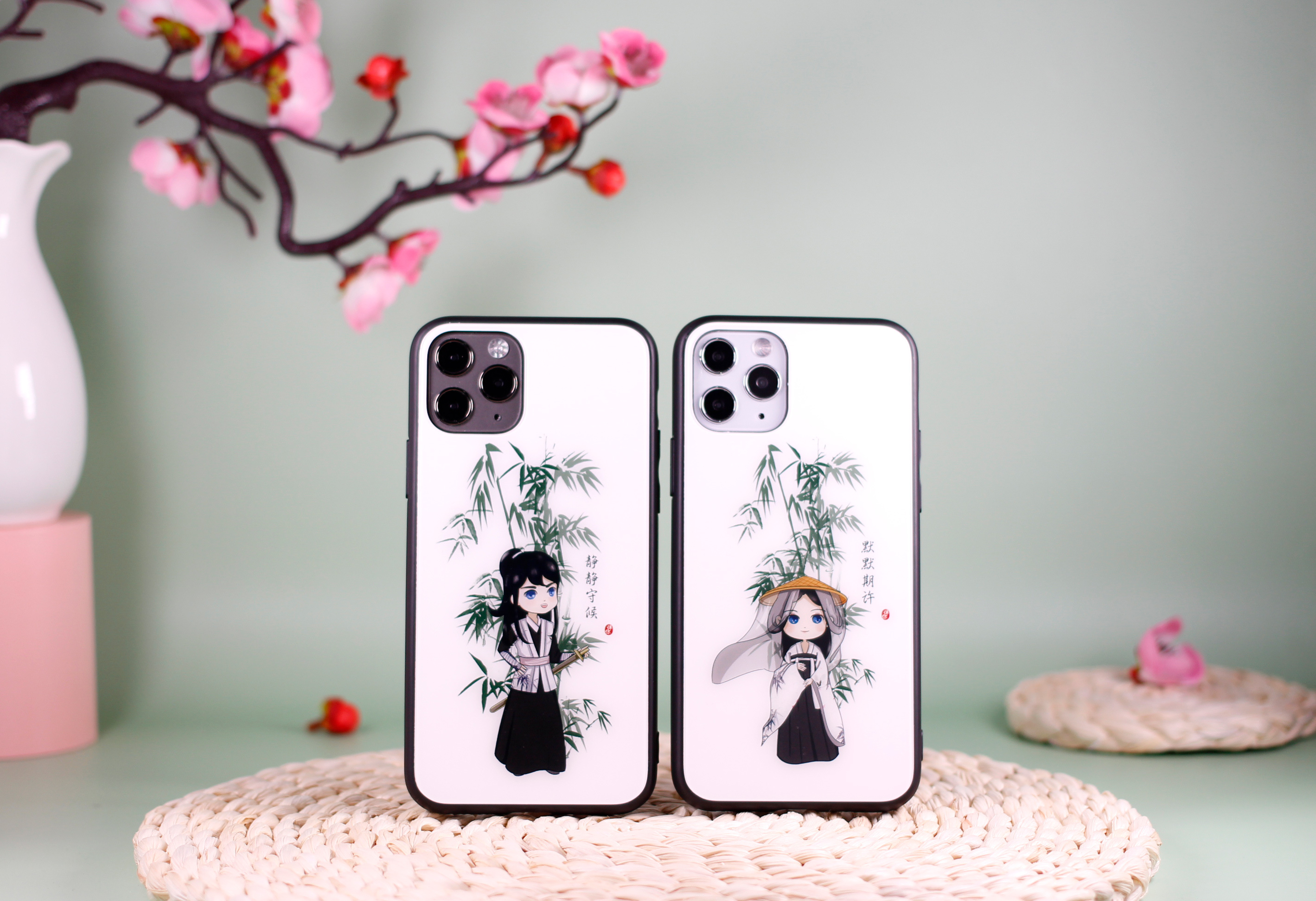 q版古风情侣手机壳场景实拍视频