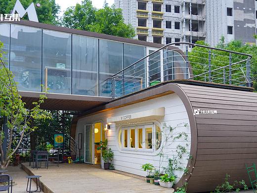 双层木结构苹果舱M Cafe，小众文艺风咖啡馆