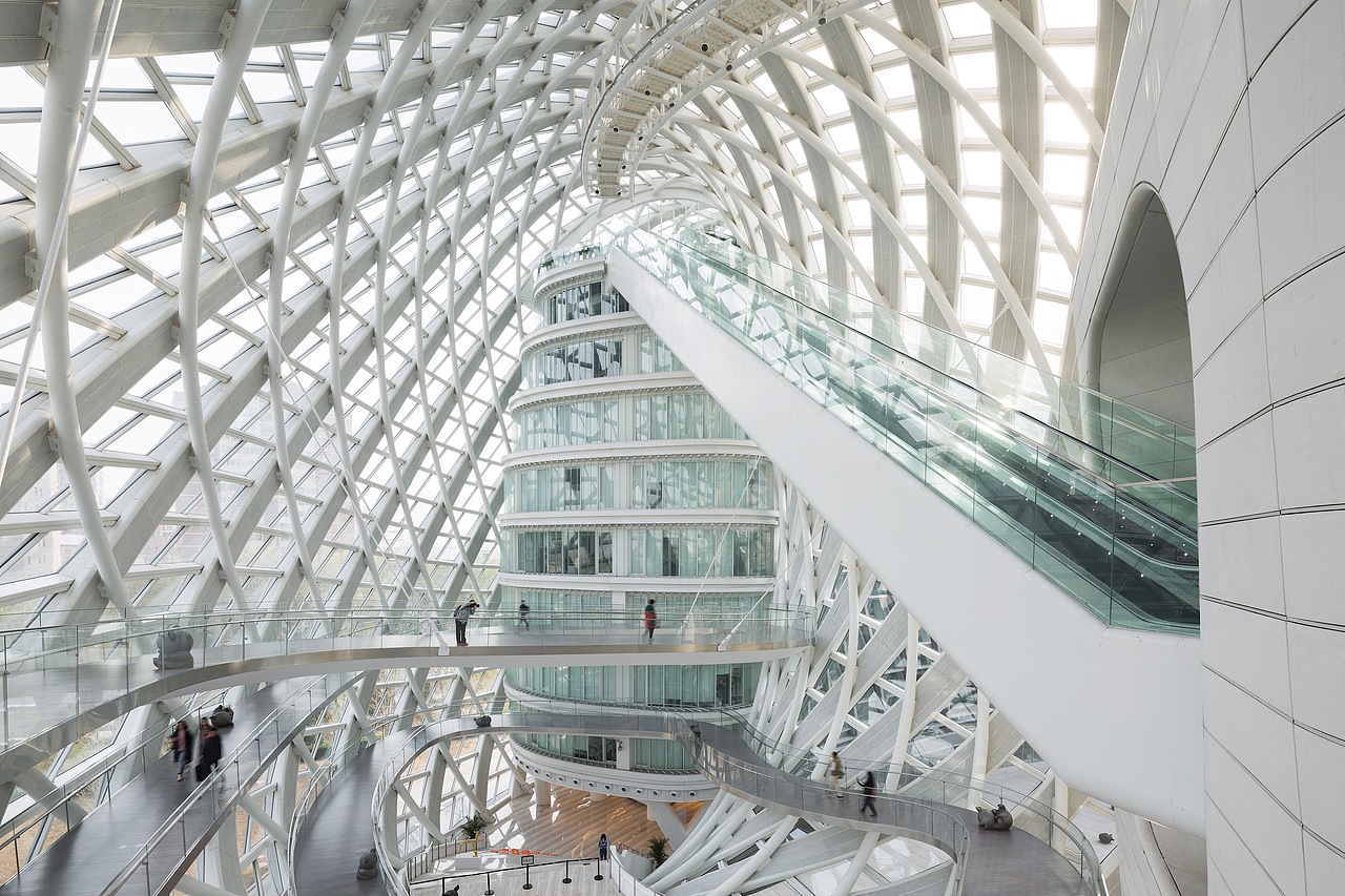 凤凰国际传媒中心（图ZMTUxNTcwMDM2） - 环境/建筑摄影 - 站酷设计师雷汉三原创素材 - 站酷ZCOOL