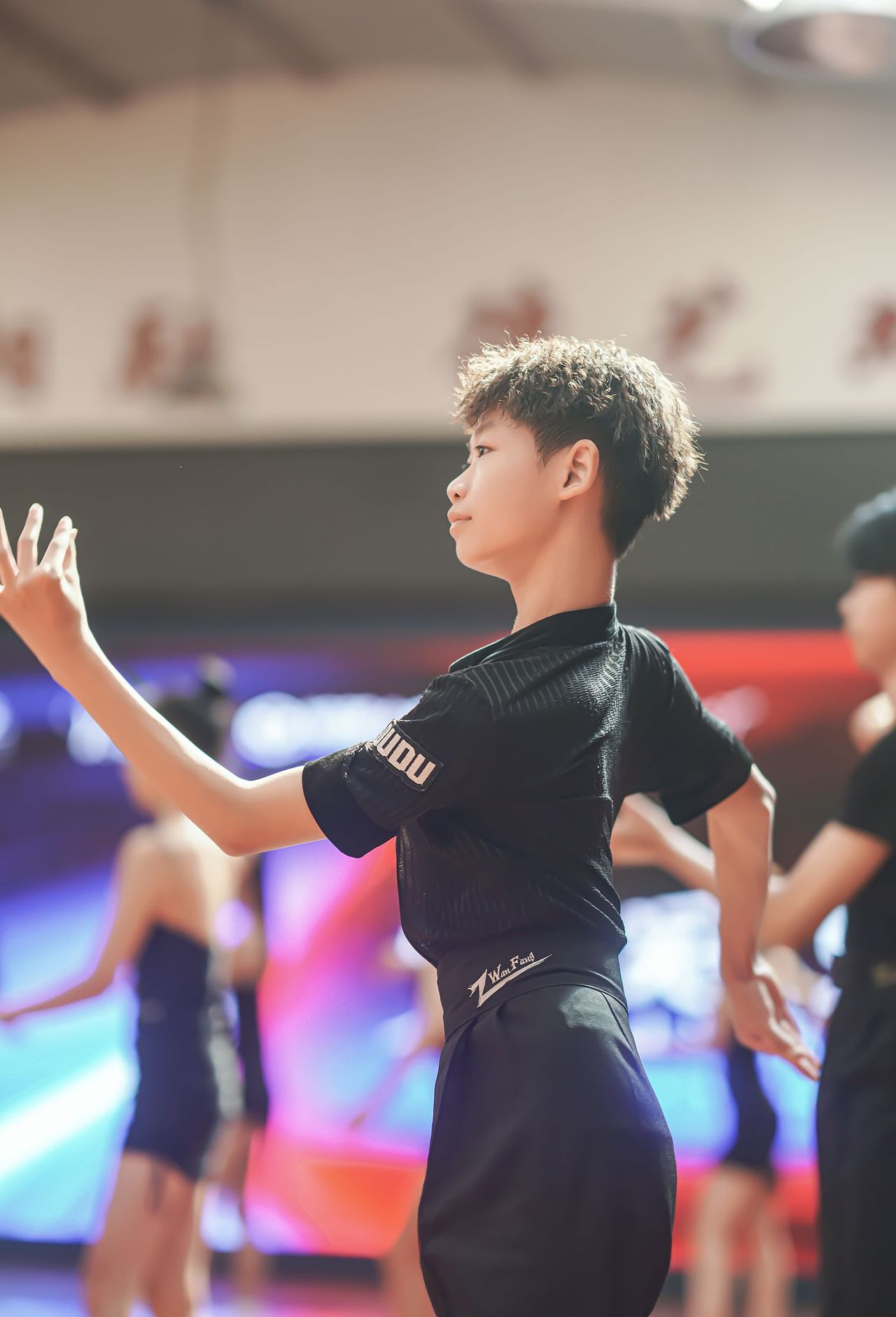 《华嘉舞蹈学院少儿冠军训练营》之上课篇(一)