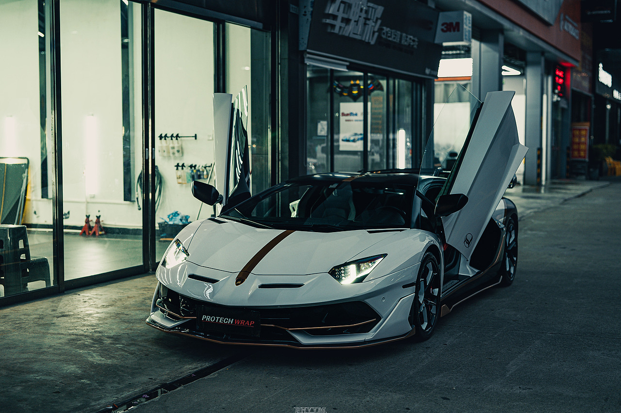 汽车摄影 意大利蛮牛