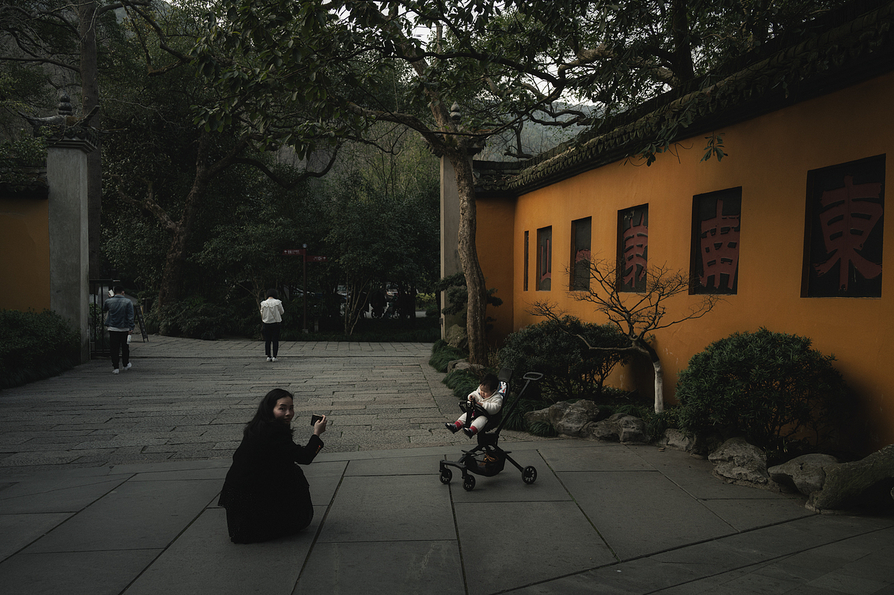 杭州永福寺、灵隐寺周边街拍（图ZMjkxMTI4MTMy） - 人文/纪实摄影 - 站酷设计师摄影师康超凡原创素材 - 站酷ZCOOL
