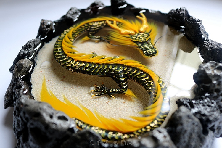 凡尼亨琥珀绘金斑黑龙