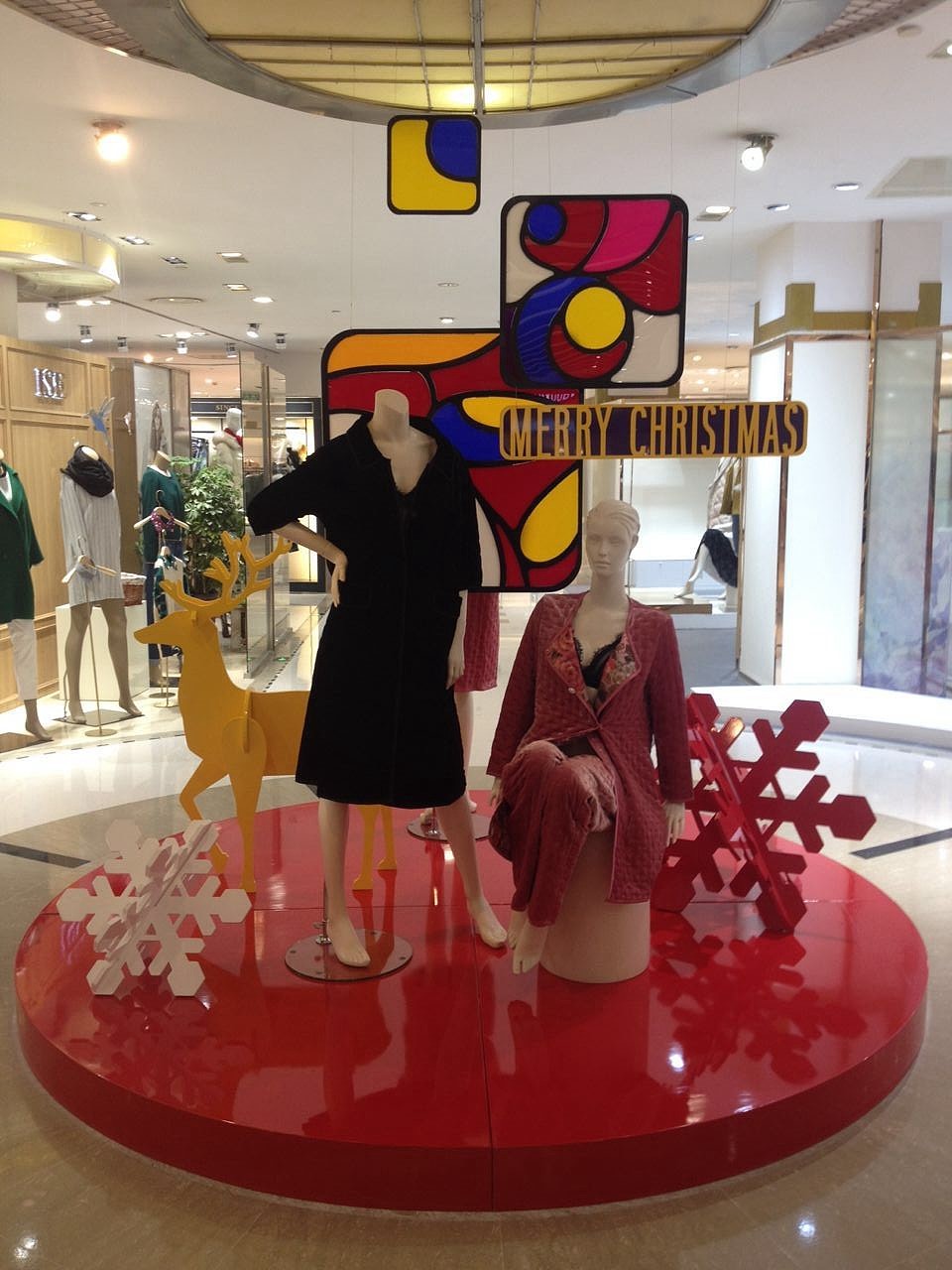 2015年商业项目圣诞档期美陈设计（图ZMTM1ODE4ODc2） - 展陈设计 - 站酷设计师赛赛也还好原创素材 - 站酷ZCOOL