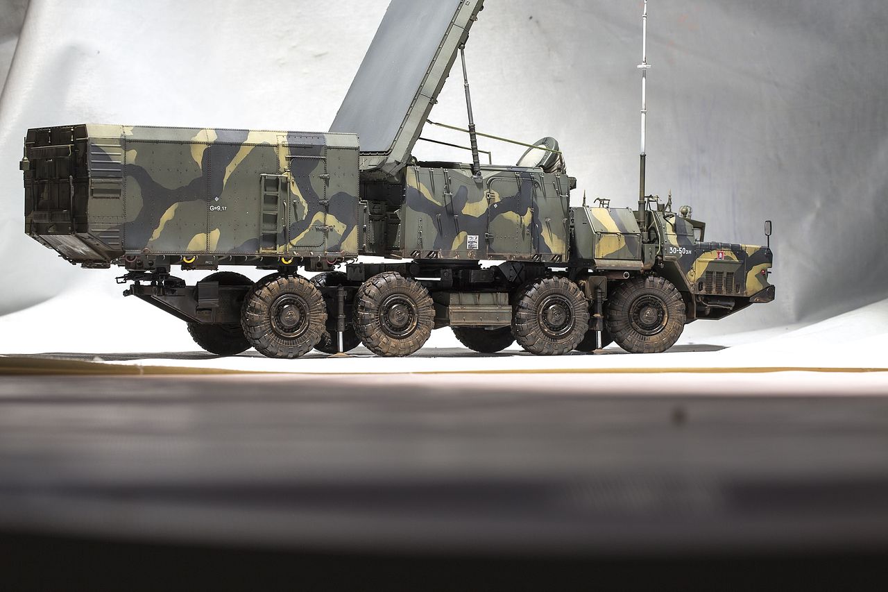 1/35 墓碑雷达车