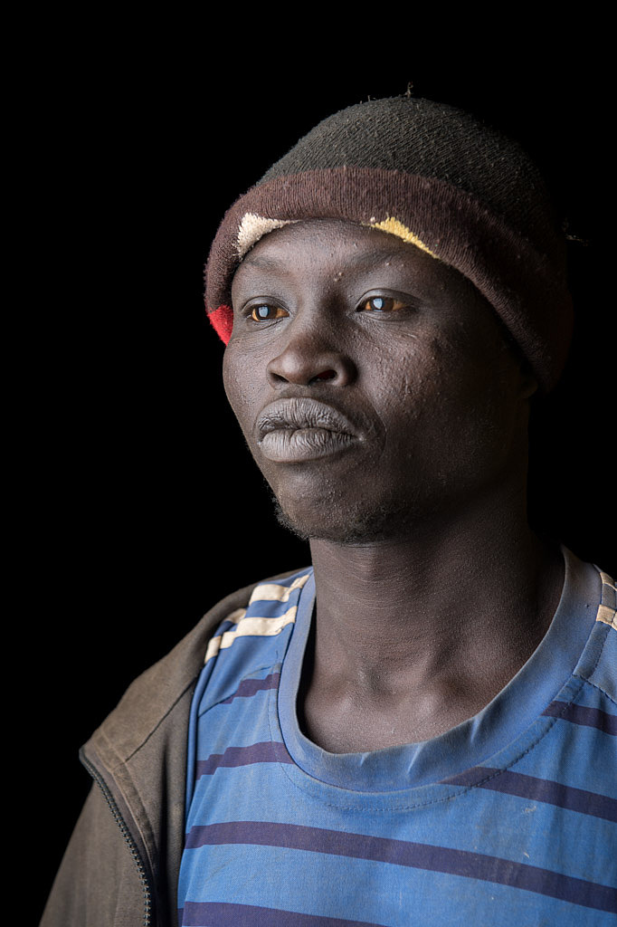 [尼罗河肖像]-Portrait of Nile-金矿加工区矿工系列（图ZNDU0NTE5MDA=） - 人像摄影 - 站酷设计师杜风彦原创素材 - 站酷ZCOOL