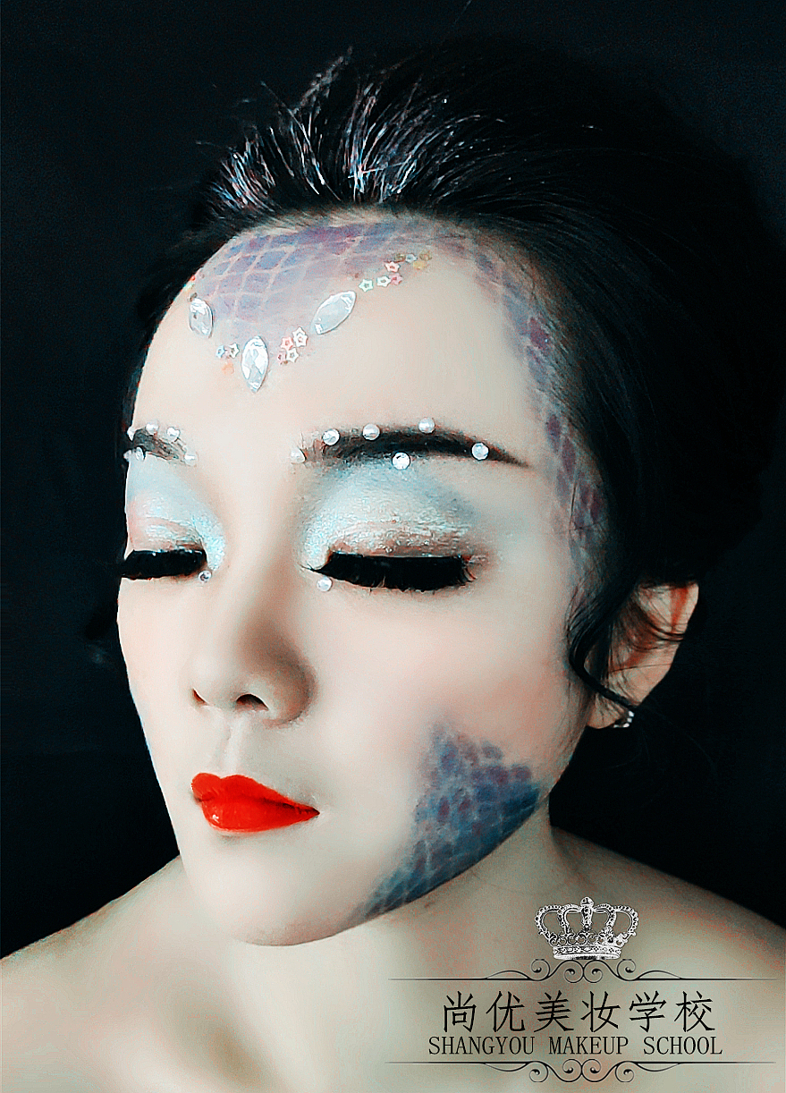 潍坊化妆美甲美睫专业培训学校