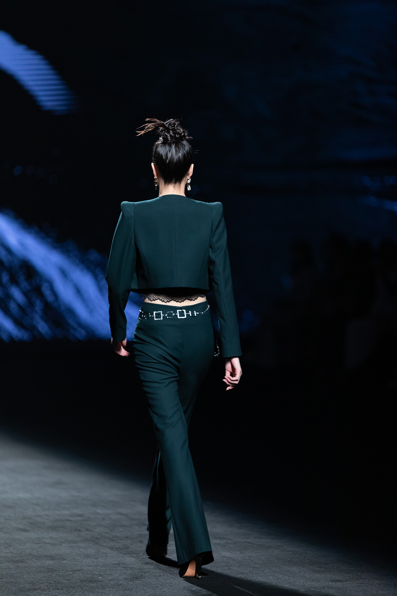 2021广东时装周:若水I NUI CHOICE  女哲.彭佩宜