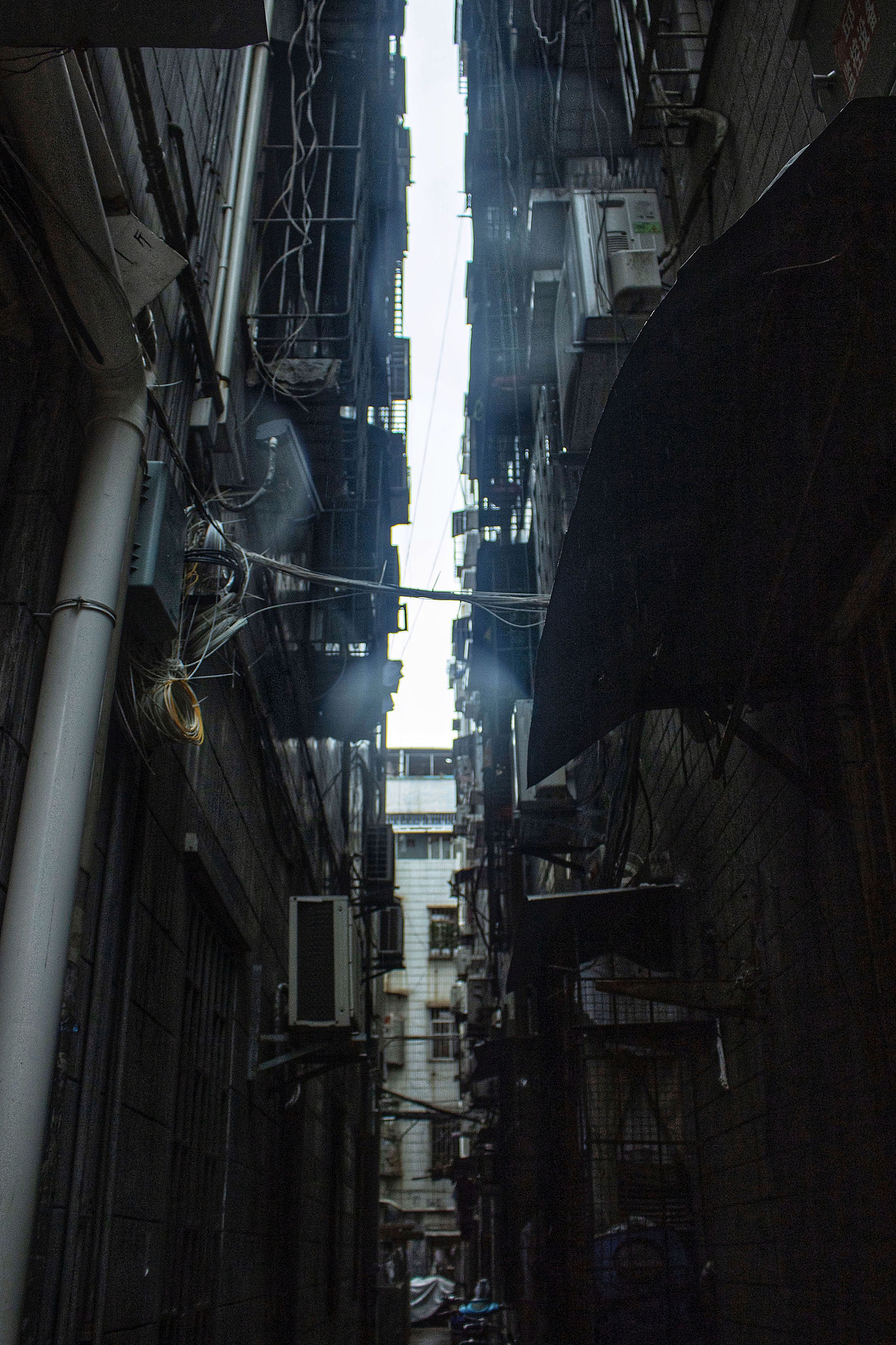 《世間百態(tài)-白石洲》（圖ZMjczNDI0MDUy） - 人文/紀(jì)實(shí)攝影 - 站酷設(shè)計(jì)師野草莓cc原創(chuàng)素材 - 站酷ZCOOL