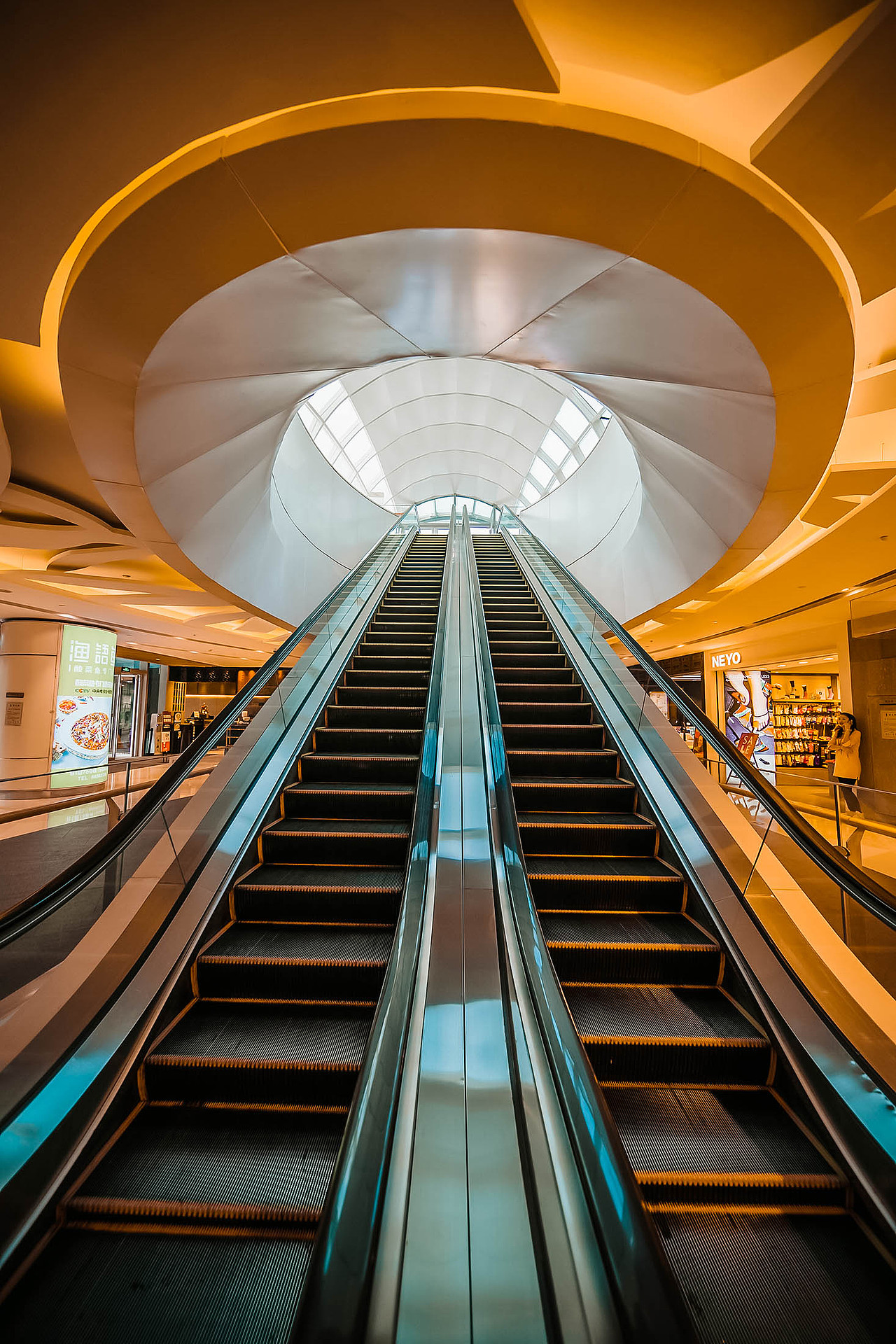 深圳街拍随记-短暂的雾霾（图ZMTkxNzE2MDI4） - 环境/建筑摄影 - 站酷设计师瓜哥微距摄影原创素材 - 站酷ZCOOL