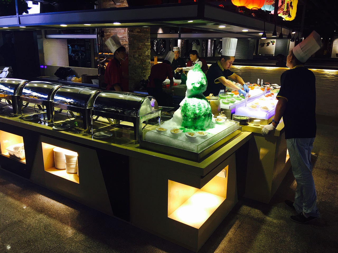 自助餐厅选址定位 餐厅档次提升 自助餐厅烤肉配方