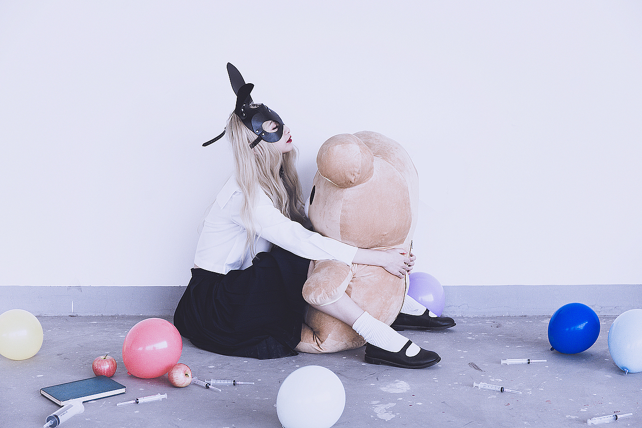 冷たい人間（图ZMjM2MDcyMjMy） - 人像摄影 - 站酷设计师扑棱扑棱大蛾子原创素材 - 站酷ZCOOL
