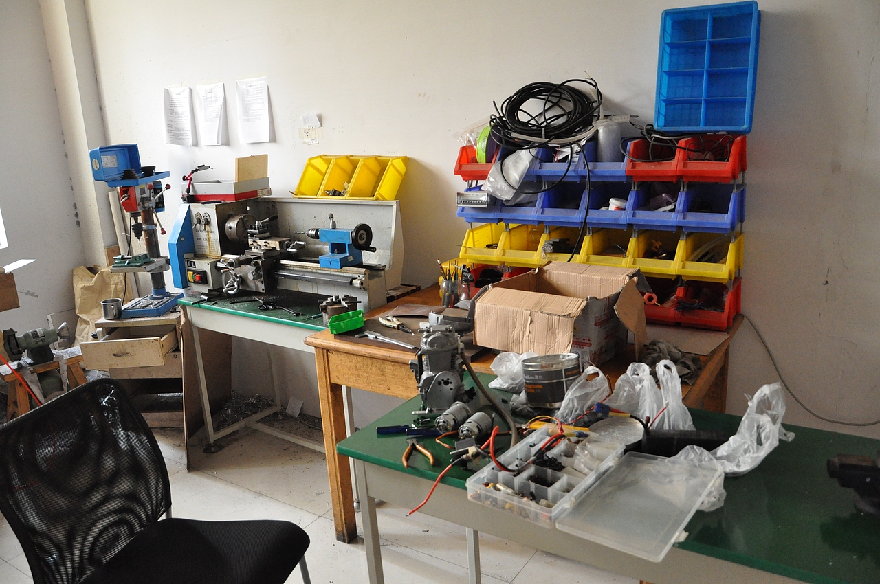 吴大神的车间工作室图3