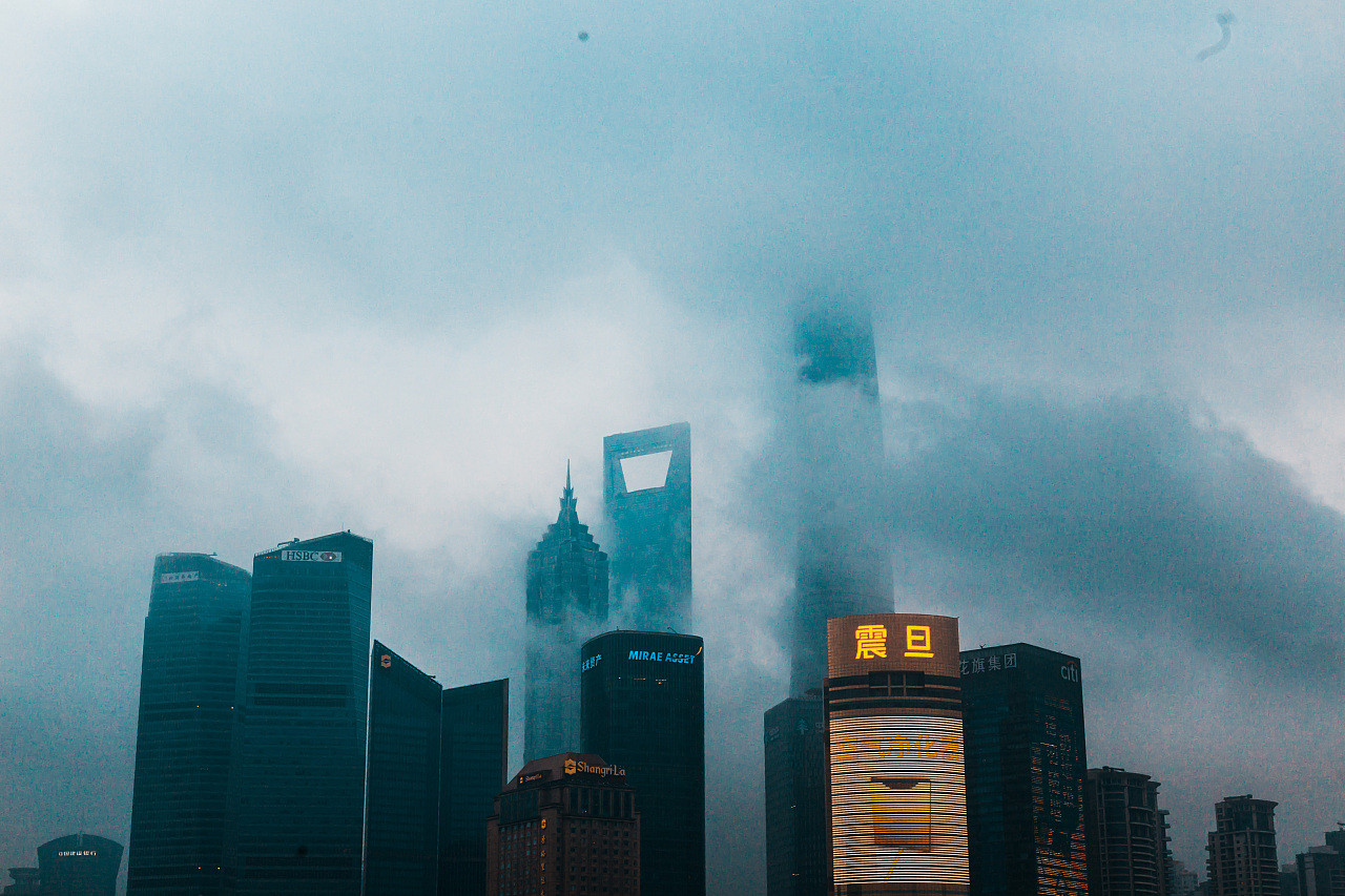 上海阴雨天图片图片