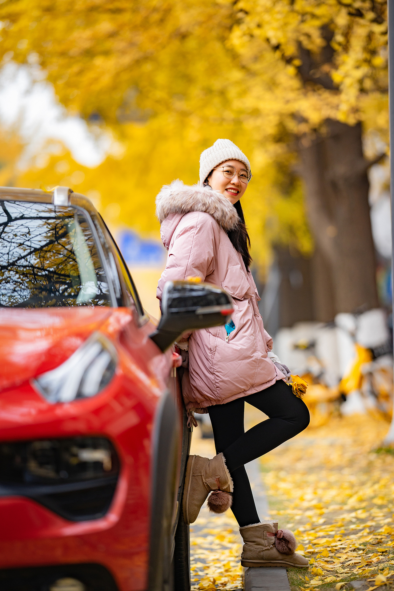美丽的河边银杏，锦里中路（图ZMjM1NzgyNjky） - 人像摄影 - 站酷设计师迪克高原创素材 - 站酷ZCOOL