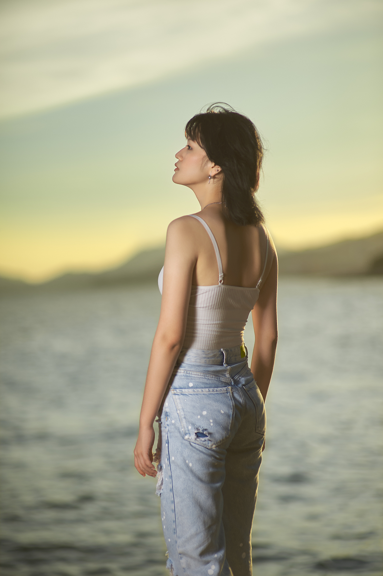 与你去看海边的落日~