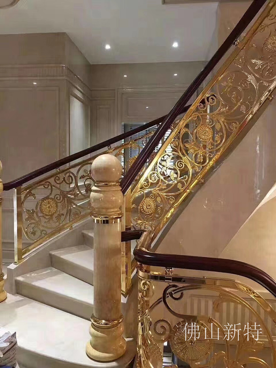 高端别墅适合安装K金铝艺楼梯护栏雕花扶手（图ZMTkzMDUwMjk2） - 其他工业/产品 - 站酷设计师Z43926661原创素材 - 站酷ZCOOL