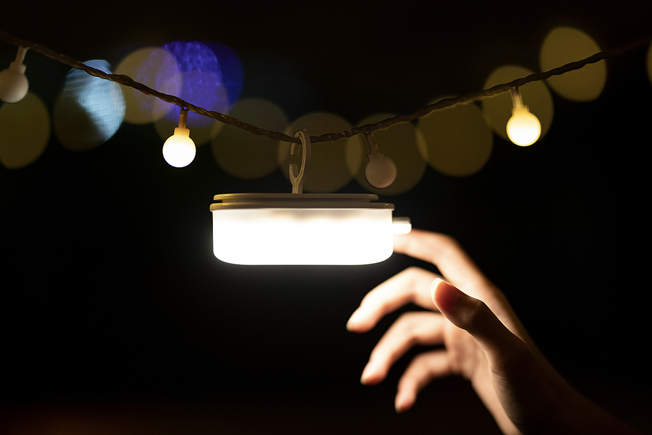 品牌案例丨迈越拍拍灯（图ZMzQ2NTcyNzA4） - 产品摄影 - 站酷设计师白底图原创素材 - 站酷ZCOOL