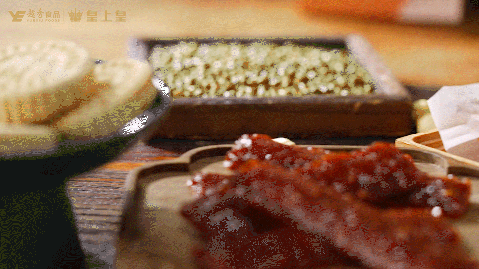 粽子腊肠鸡仔饼腊肉礼盒视频上集 | 皇上皇 X 口水视觉（图ZMzAzODIxNzI0） - 美食摄影 - 站酷设计师口水视觉原创素材 - 站酷ZCOOL