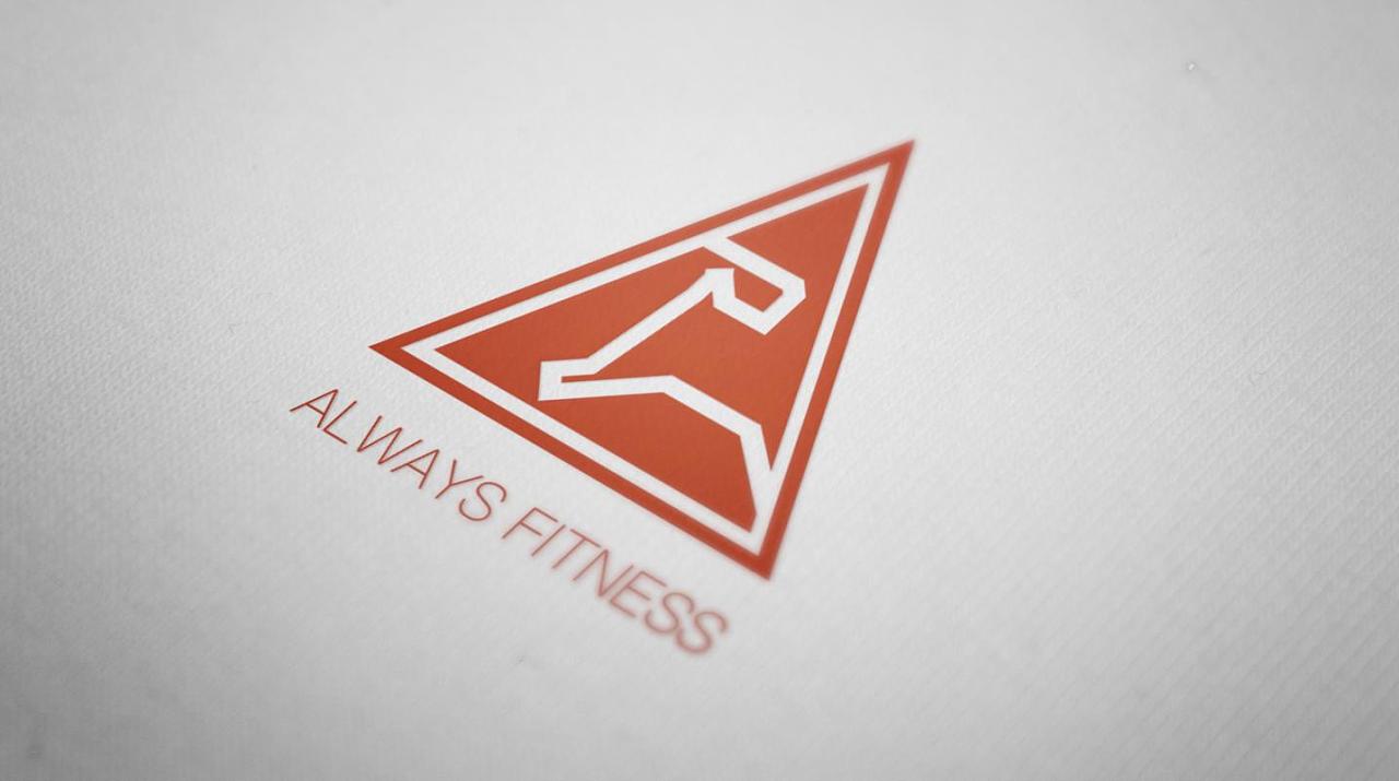 一个健身房logo提案,你们说这个算不算一个成品?