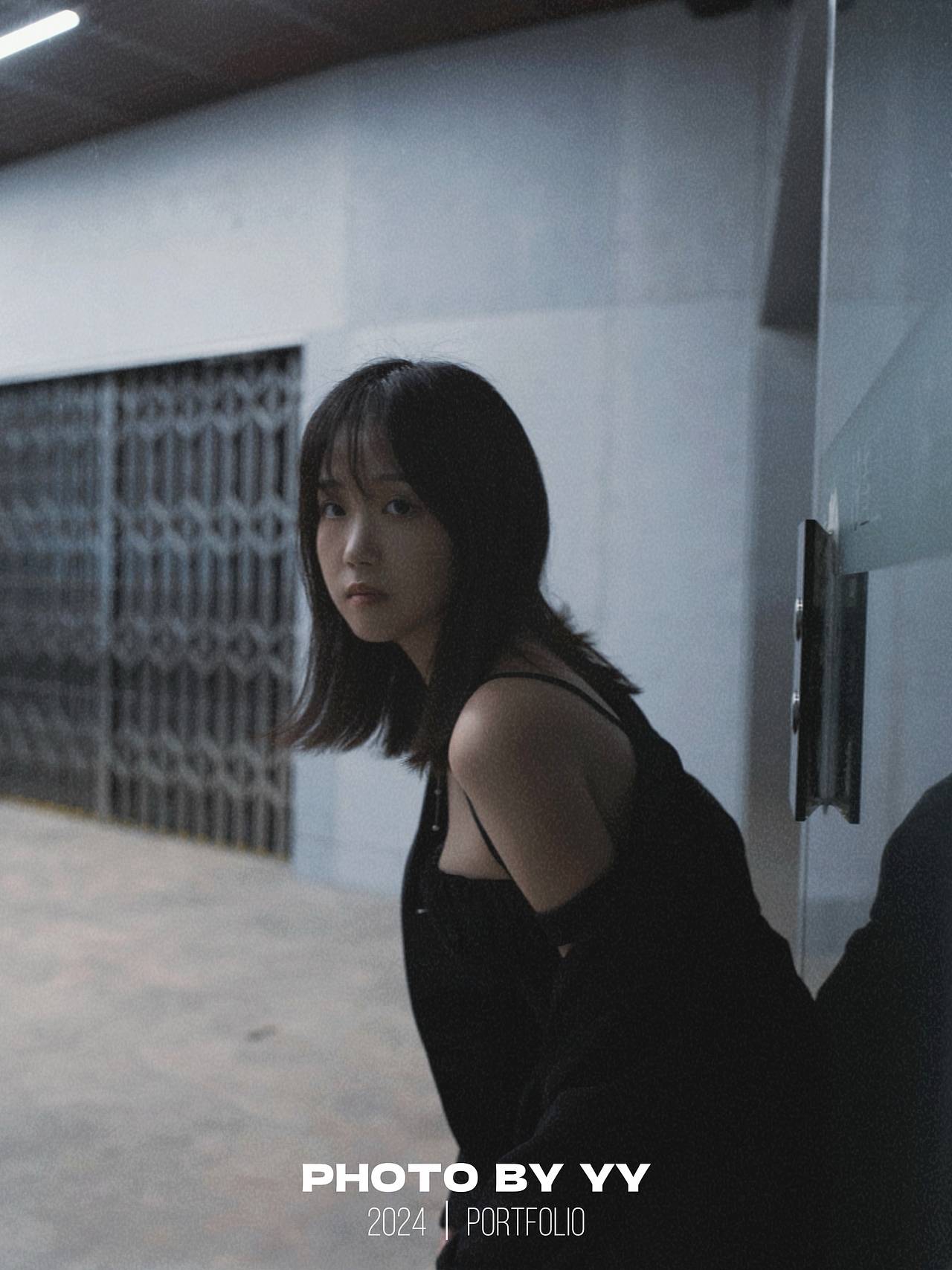 人像摄影『默』（图ZMzc4NDM4NTI4） - 人像摄影 - 站酷设计师嶽臨Alin原创素材 - 站酷ZCOOL