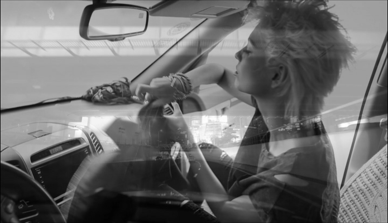 HONRU/精神/我想突出的是女人的游离-观界视觉营销（图ZNjM3ODg2MDA=） - 短片 - 站酷设计师观界视觉原创素材 - 站酷ZCOOL