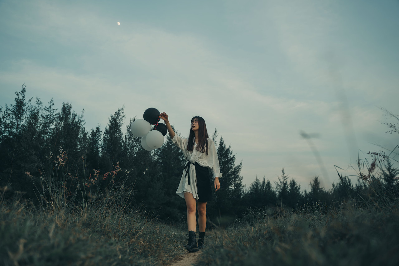 隨波逐流（圖ZMTg2NTk3NTgw） - 人像攝影 - 站酷設(shè)計(jì)師FUN7芳柒原創(chuàng)素材 - 站酷ZCOOL