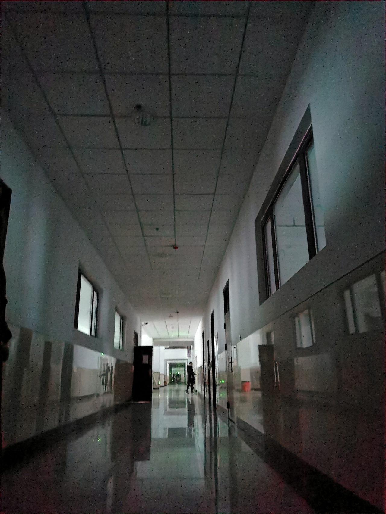 教学楼楼道楼梯