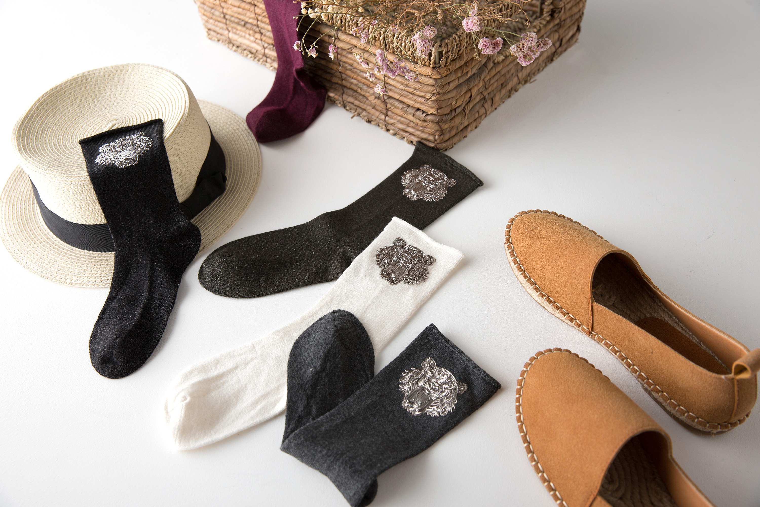 服装静物产品拍摄服装挂拍平铺中外模特假模袜子创意拍