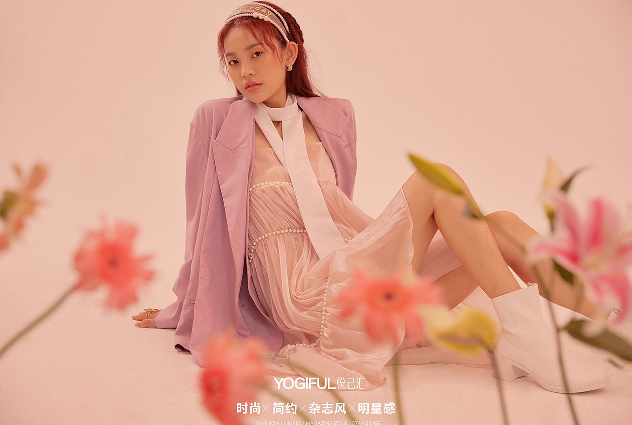 己系列——《粉色空间》（图ZMjIzNjExMDIw） - 人像摄影 - 站酷设计师悦己汇私定影像原创素材 - 站酷ZCOOL