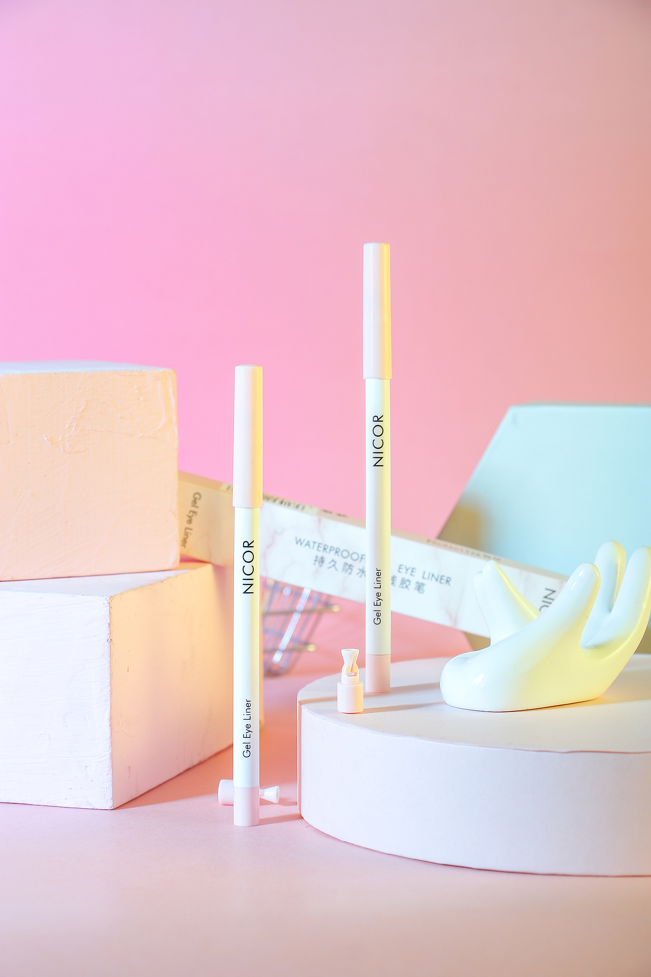 美妆产品 眼线笔拍摄 ins