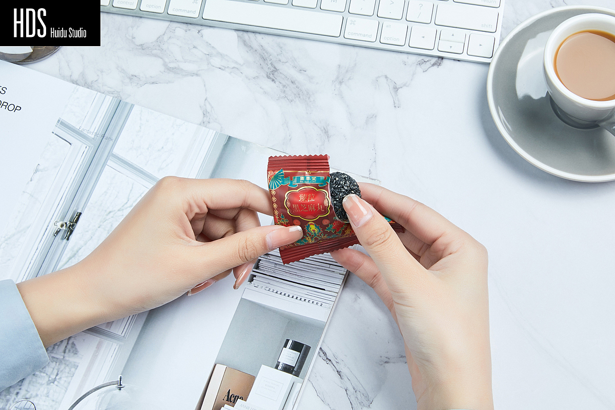 食品类芝麻丸产品静物场景图拍摄（图ZMjUwMDQzMTU2） - 美食摄影 - 站酷设计师HDS灰度电商原创素材 - 站酷ZCOOL