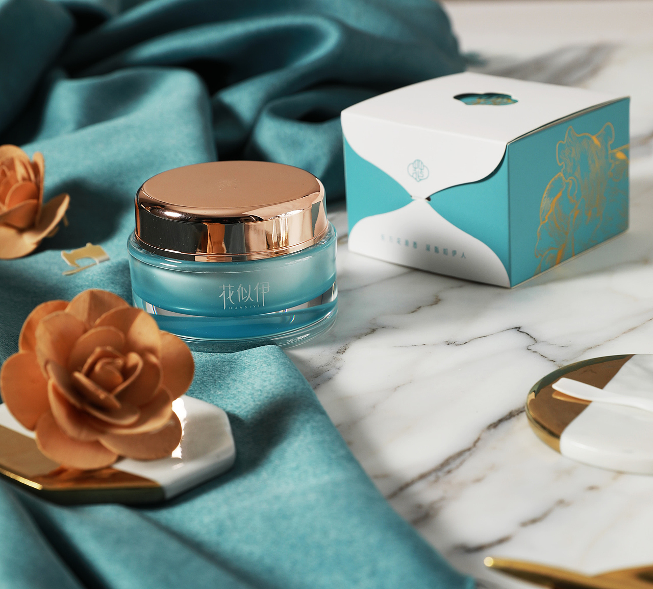 HUASIYI花似伊国潮化妆品全案定位及包装定位-上海因心