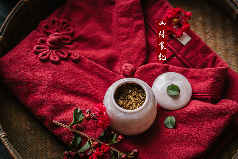 窗前明月光，孤影照寒窗。 乡音悠旷宇，低头思故乡。（图ZOTI1ODczMDA=） - 产品摄影 - 站酷设计师山林纪原创素材 - 站酷ZCOOL