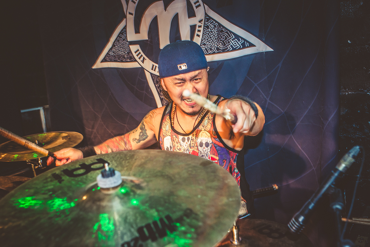 330金属音乐节广州站（图ZMjE4MTU1MjA=） - 人像摄影 - 站酷设计师凹凸蜀黍原创素材 - 站酷ZCOOL