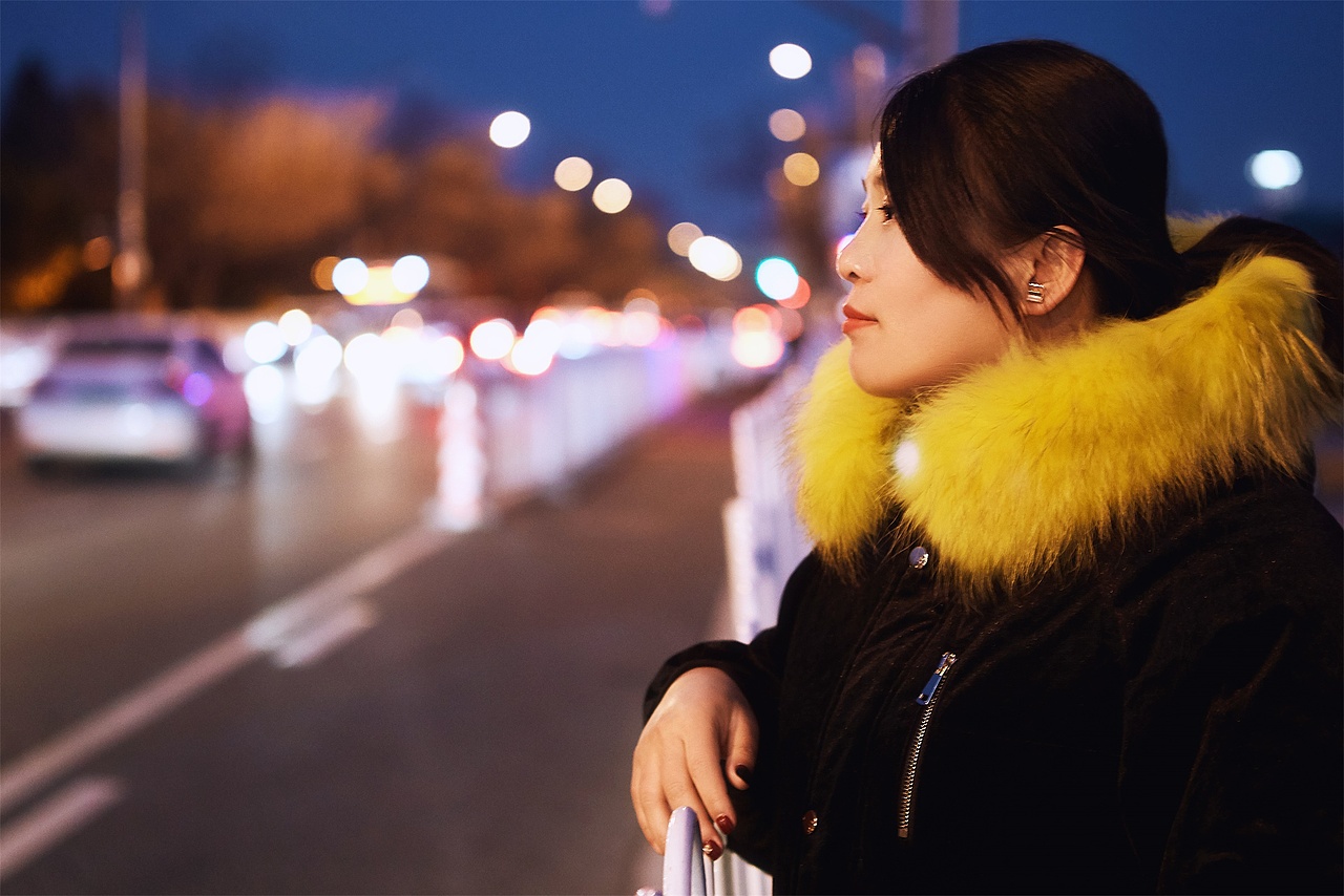 人像后期工笔黑白照片上色午后手表精修手表精修咖啡屋里的小时光夜景