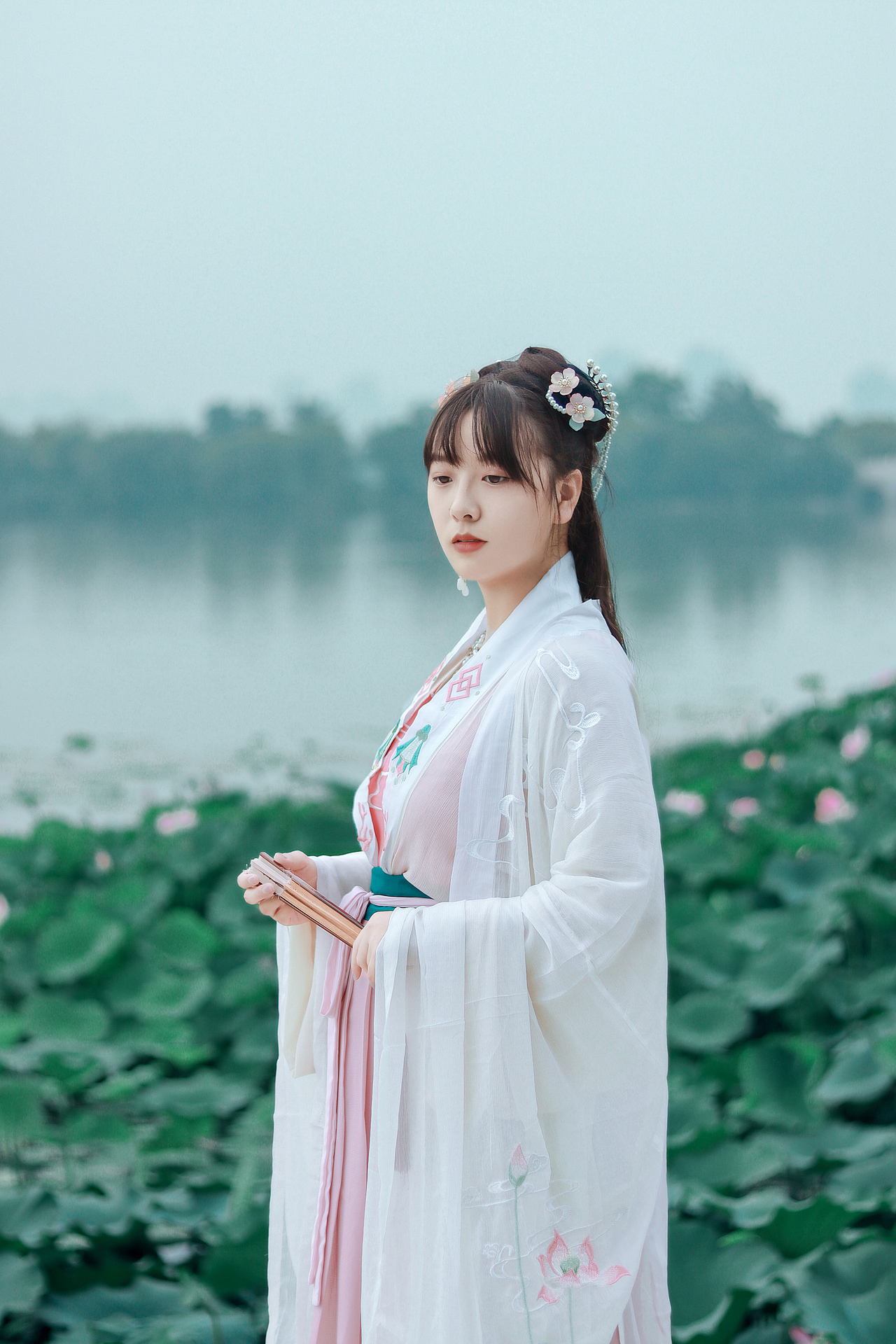 荷香微涼（圖ZMjI5NDY4NDIw） - 人像攝影 - 站酷設計師ring333原創(chuàng)素材 - 站酷ZCOOL