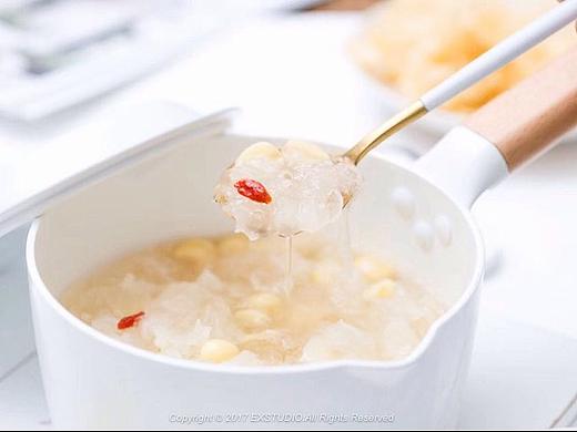 银耳百合莲子羹